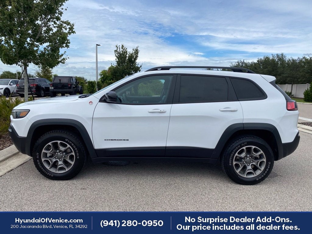 2022 Jeep Cherokee Trailhawk