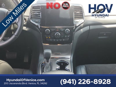 2019 Jeep Grand Cherokee Laredo E