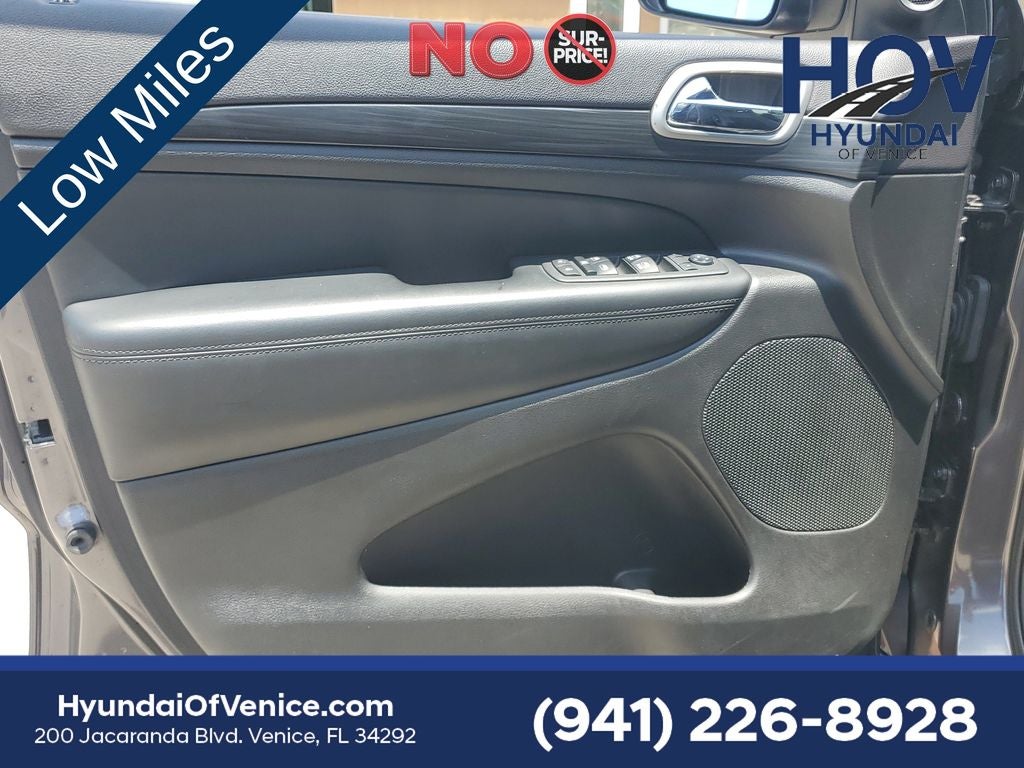 2019 Jeep Grand Cherokee Laredo E