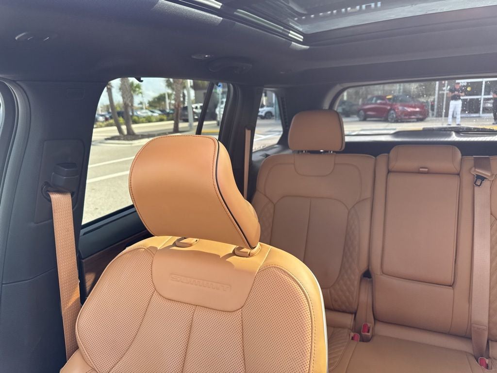 2023 Jeep Grand Cherokee Summit