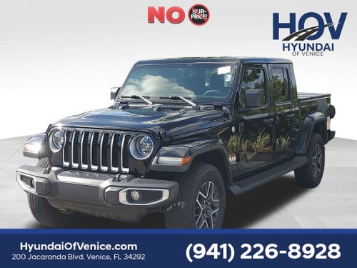 2023 Jeep Gladiator Overland