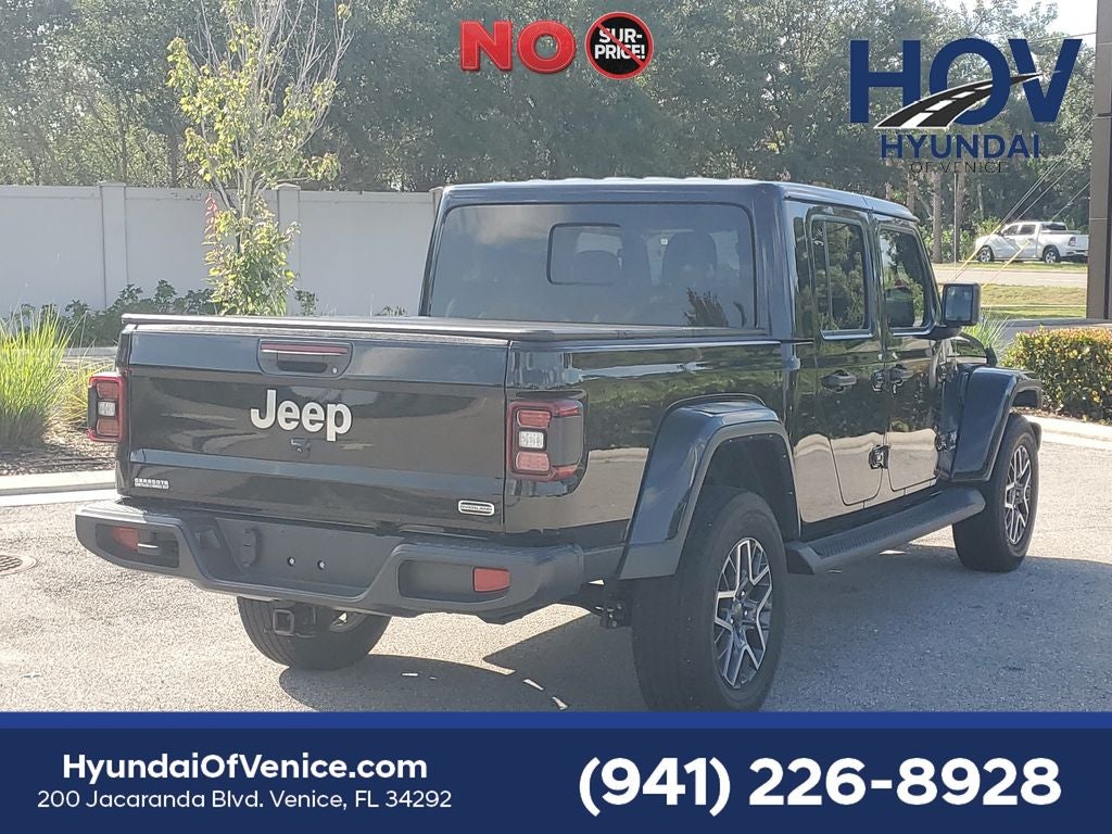 2023 Jeep Gladiator Overland