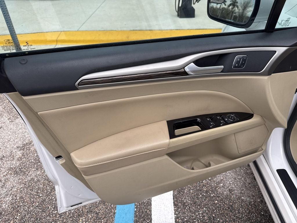 2016 Ford Fusion SE Luxury Package