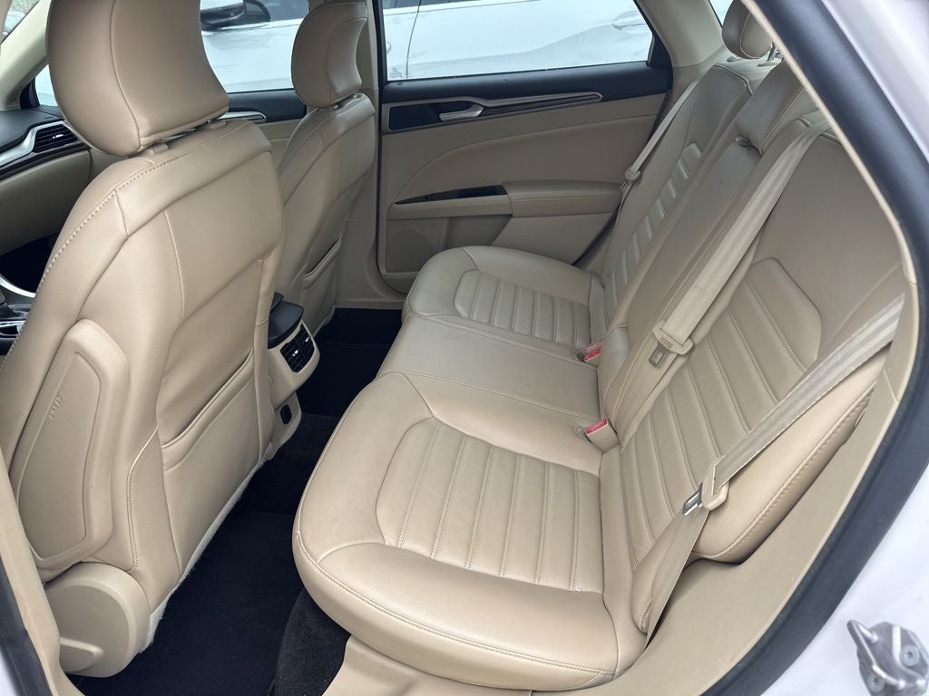 2016 Ford Fusion SE Luxury Package