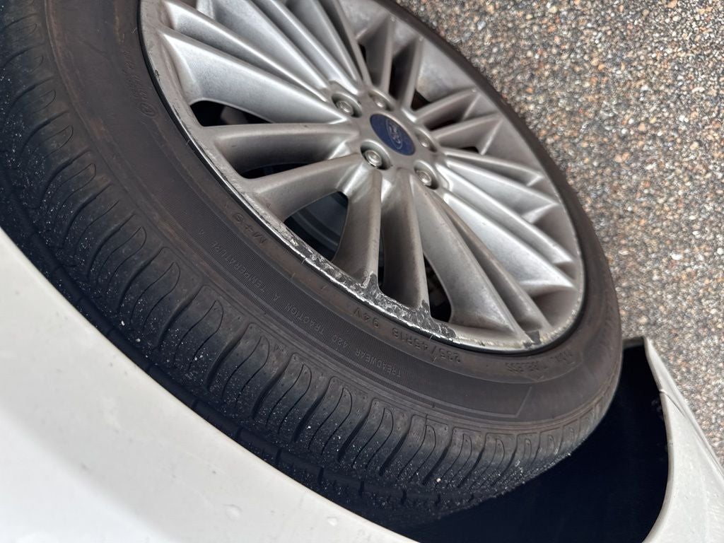 2016 Ford Fusion SE Luxury Package