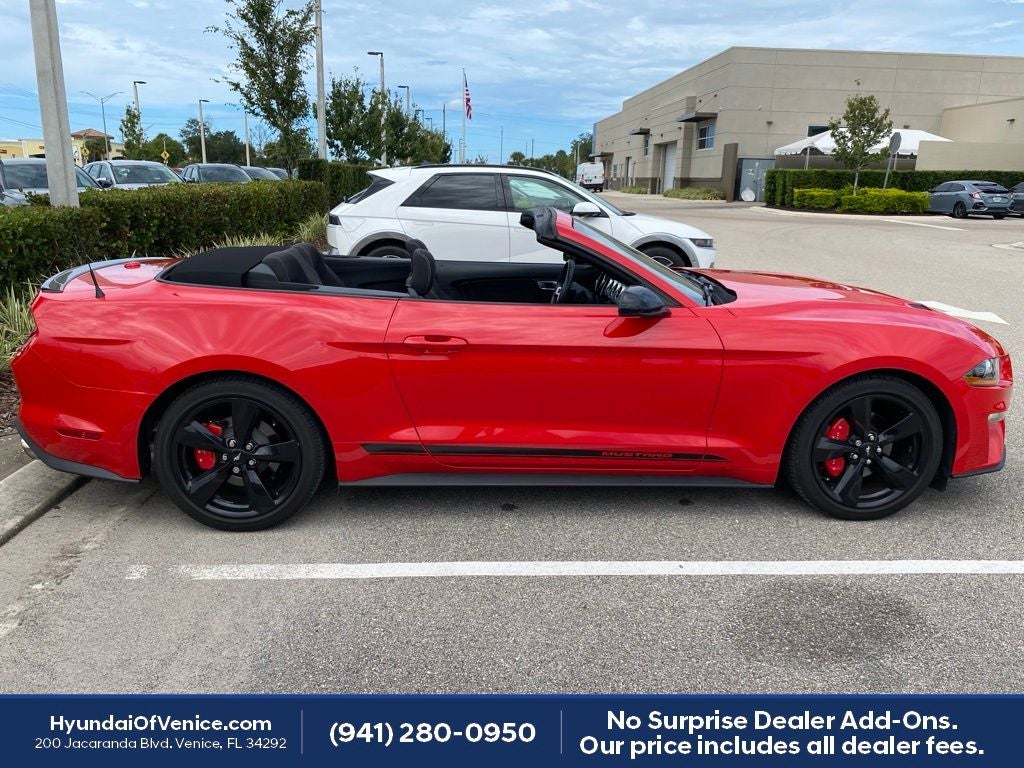 2022 Ford Mustang EcoBoost