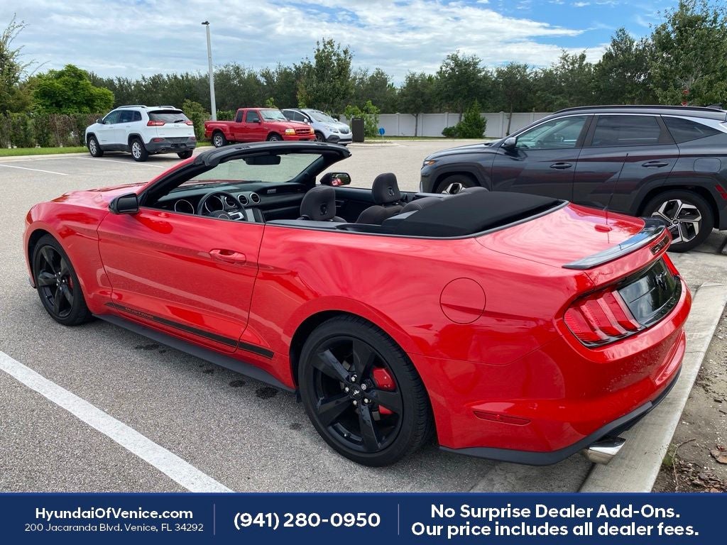 2022 Ford Mustang EcoBoost
