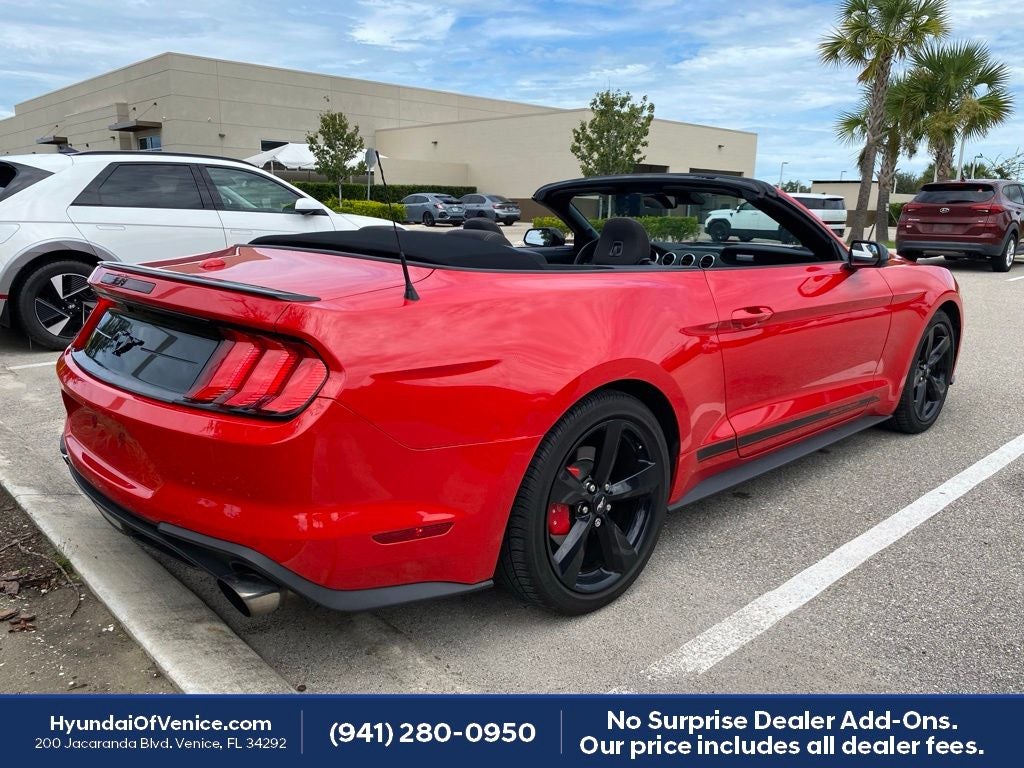 2022 Ford Mustang EcoBoost