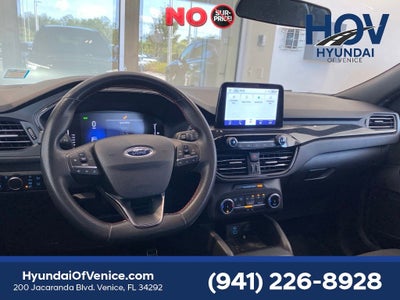 2023 Ford Escape Hybrid ST-Line
