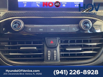 2023 Ford Escape Hybrid ST-Line