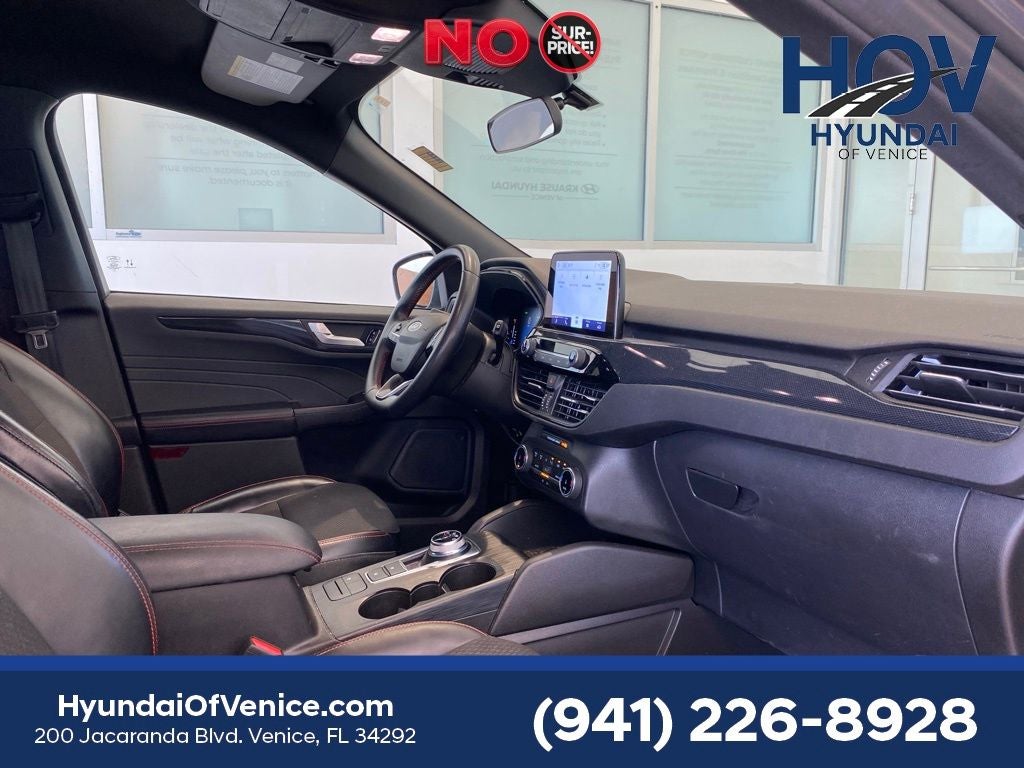2023 Ford Escape Hybrid ST-Line