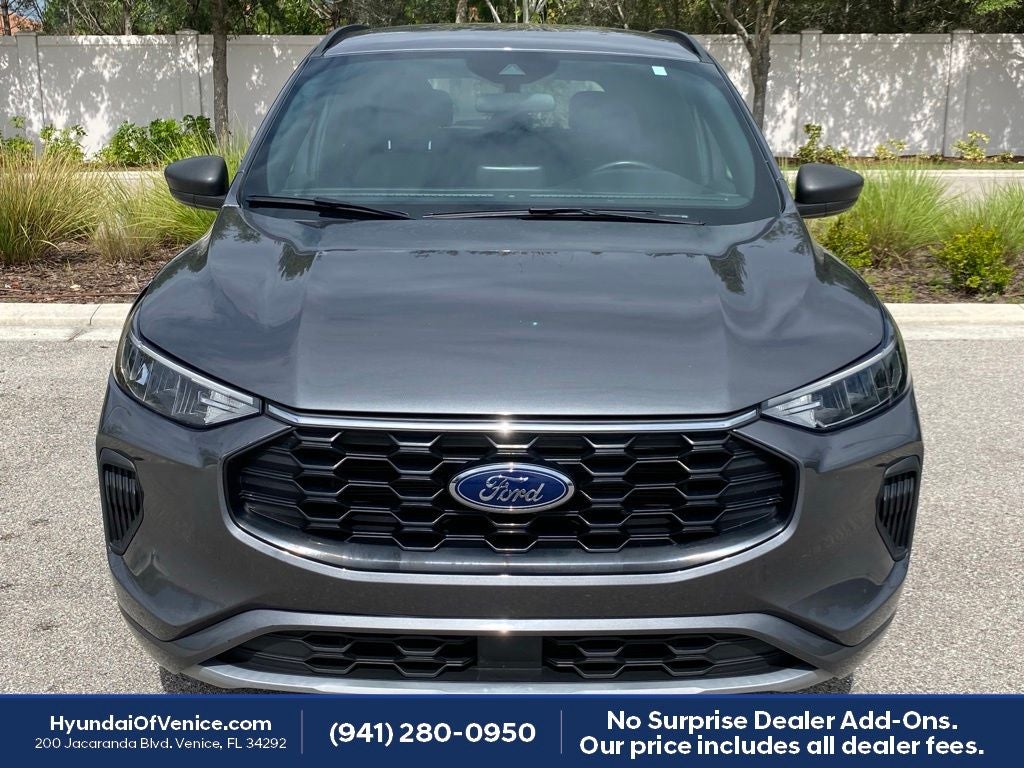 2023 Ford Escape Hybrid ST-Line