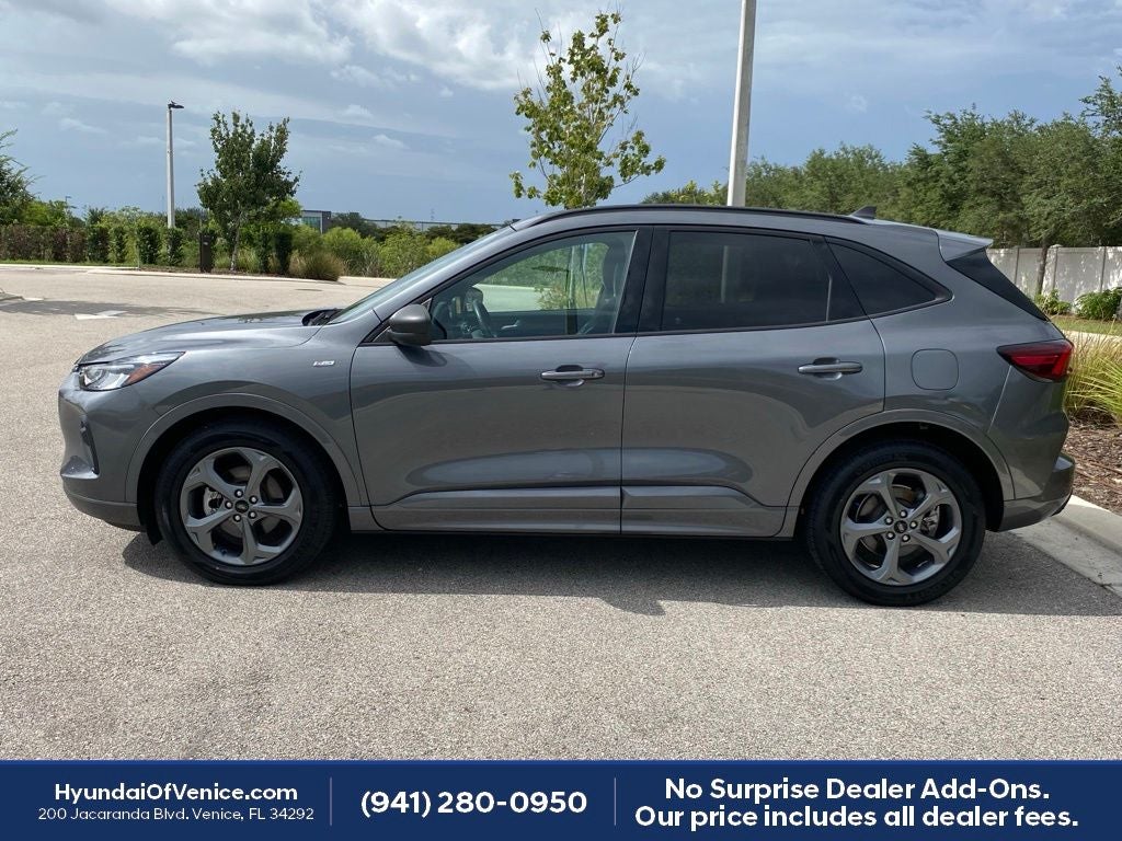 2023 Ford Escape Hybrid ST-Line