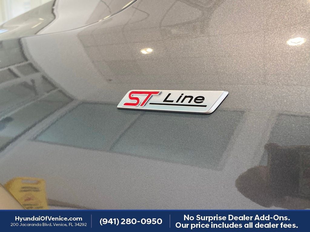 2023 Ford Escape Hybrid ST-Line