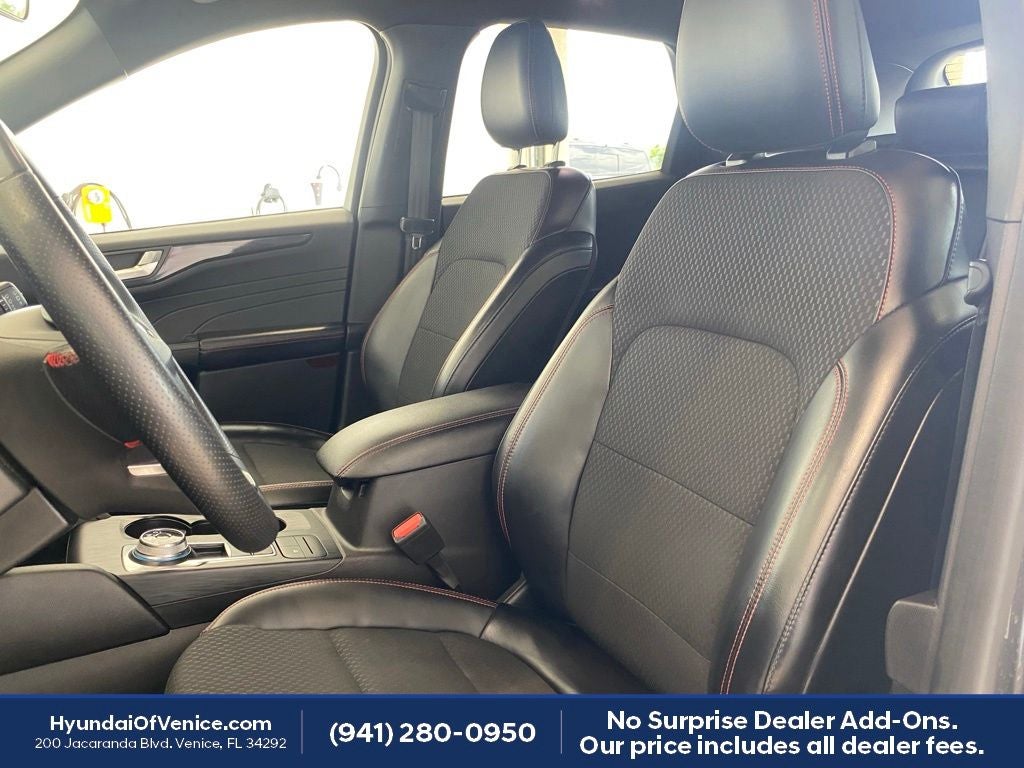 2023 Ford Escape Hybrid ST-Line