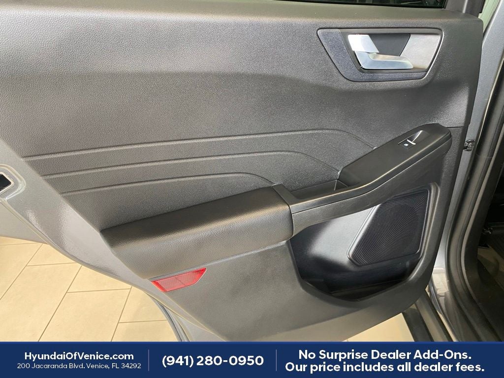 2023 Ford Escape Hybrid ST-Line