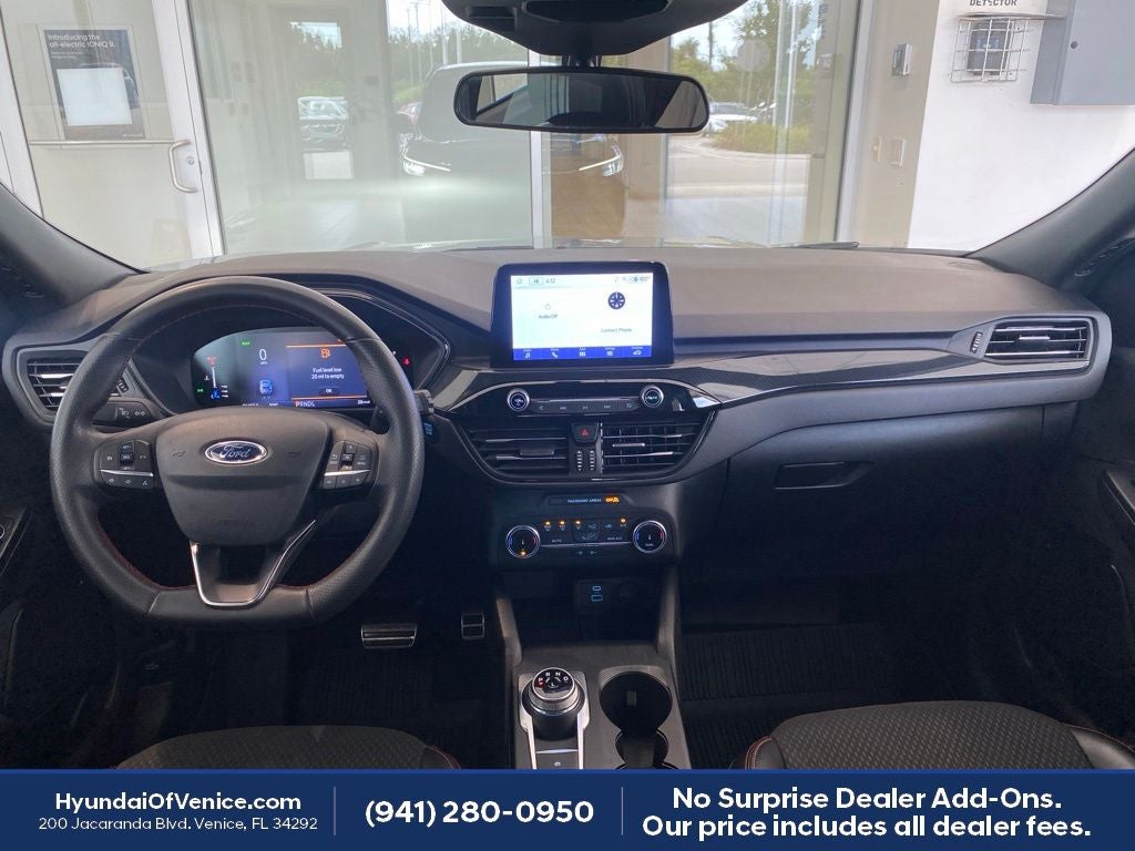2023 Ford Escape Hybrid ST-Line