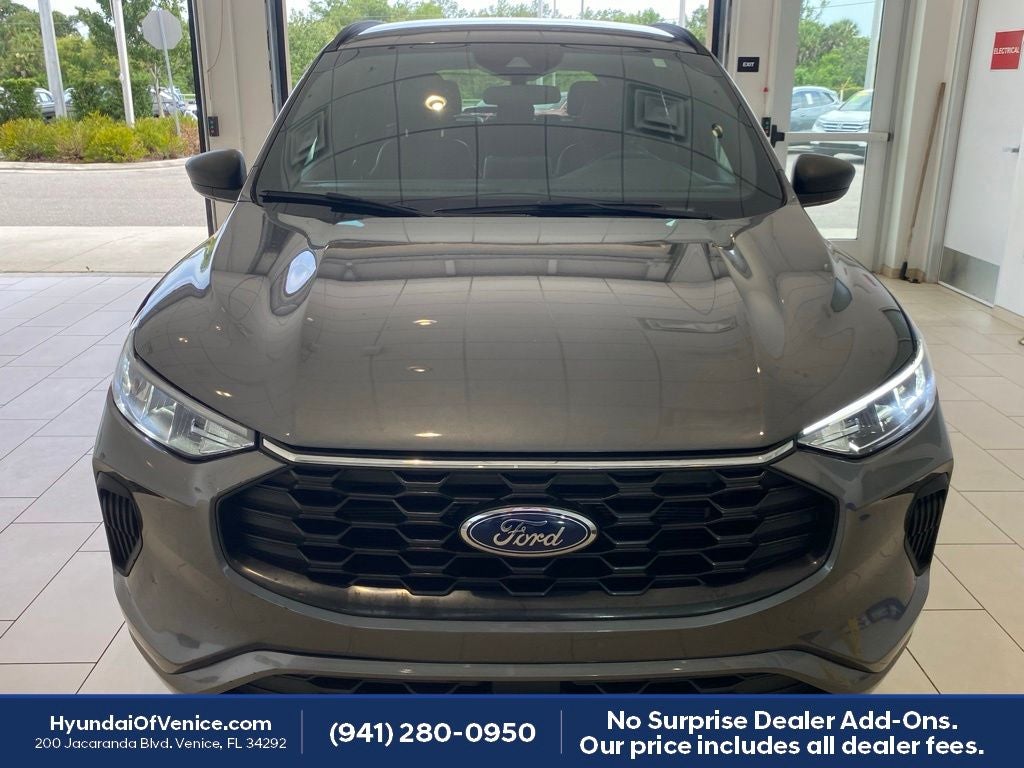 2023 Ford Escape Hybrid ST-Line
