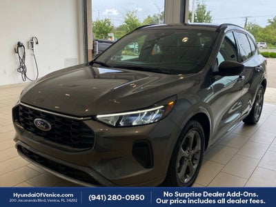 2023 Ford Escape Hybrid ST-Line