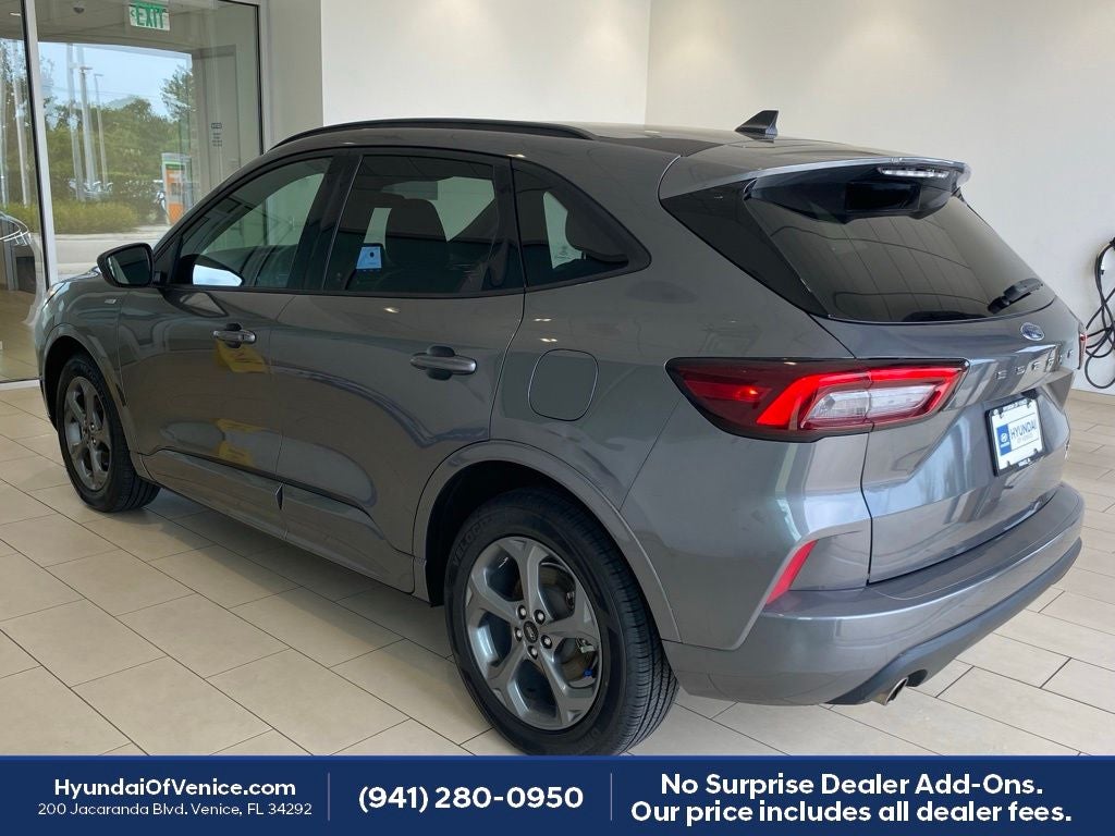 2023 Ford Escape Hybrid ST-Line
