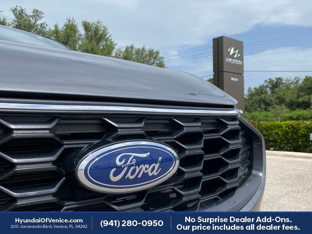 2023 Ford Escape Hybrid ST-Line