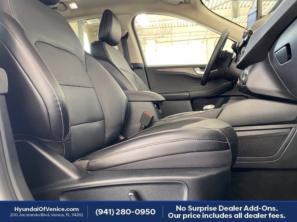 2020 Ford Escape Titanium
