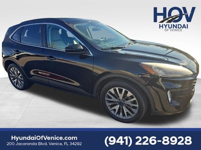 2022 Ford Escape Titanium