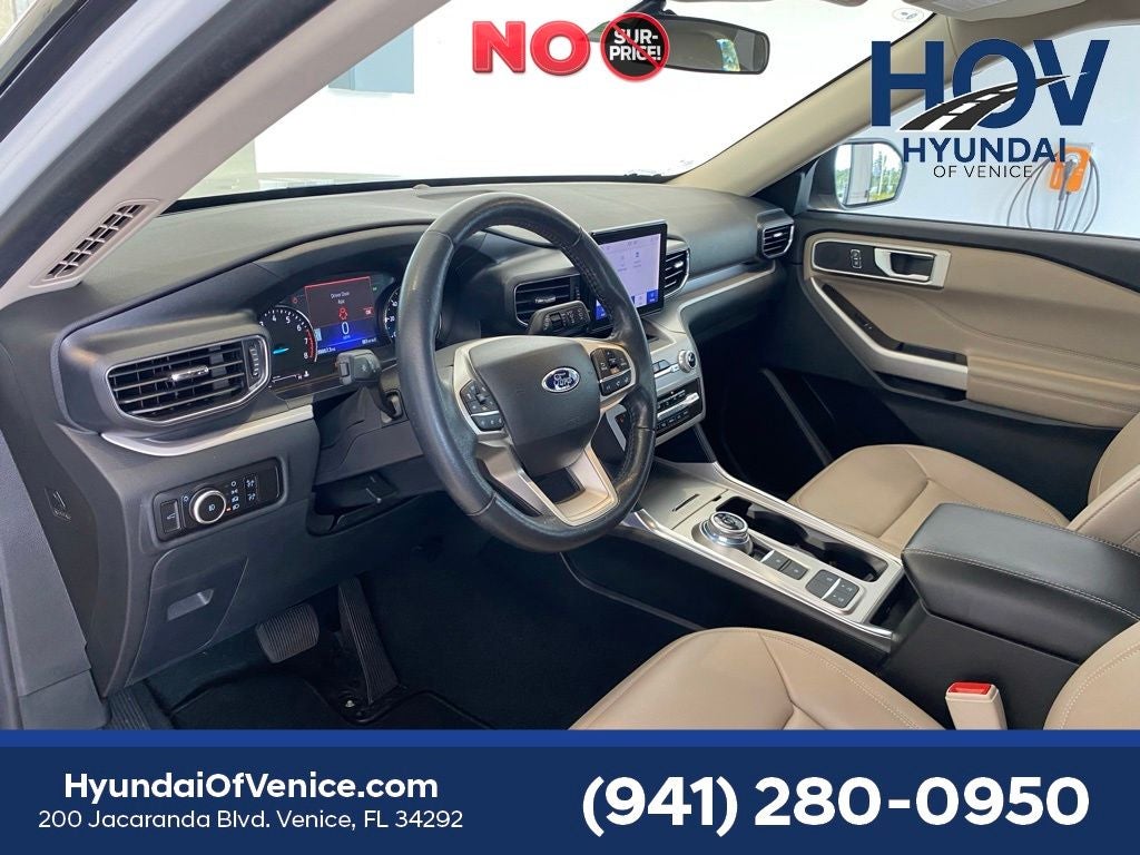2023 Ford Explorer XLT