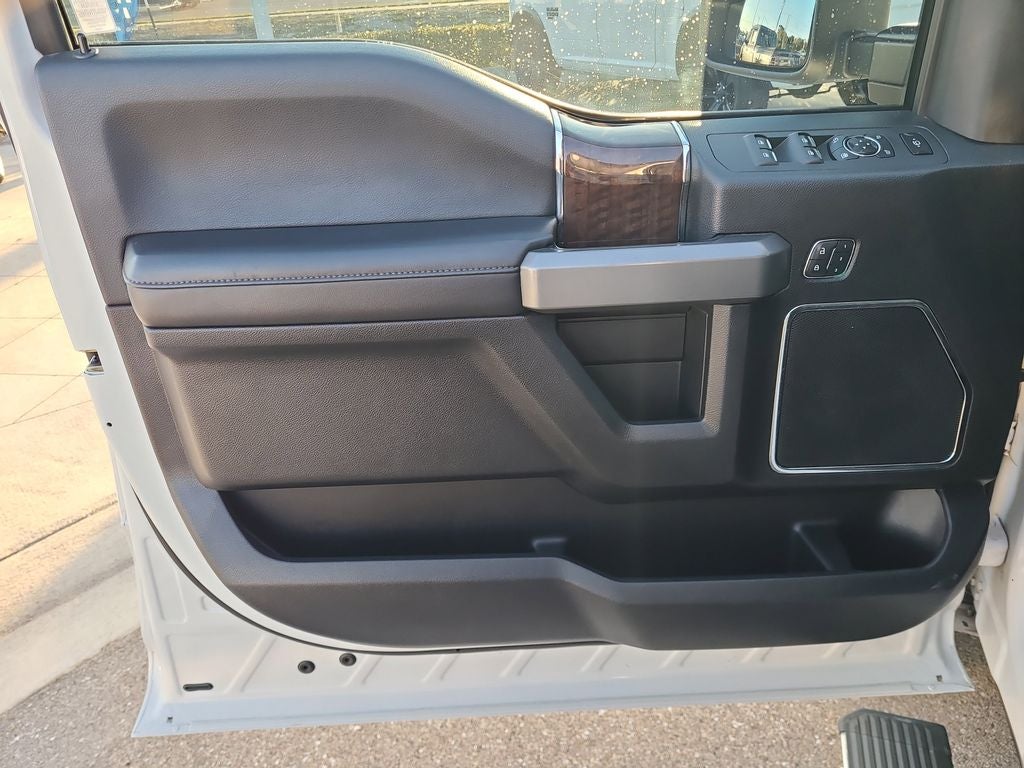 2017 Ford F-450SD Platinum DRW