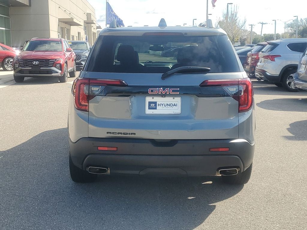 2021 GMC Acadia SLT
