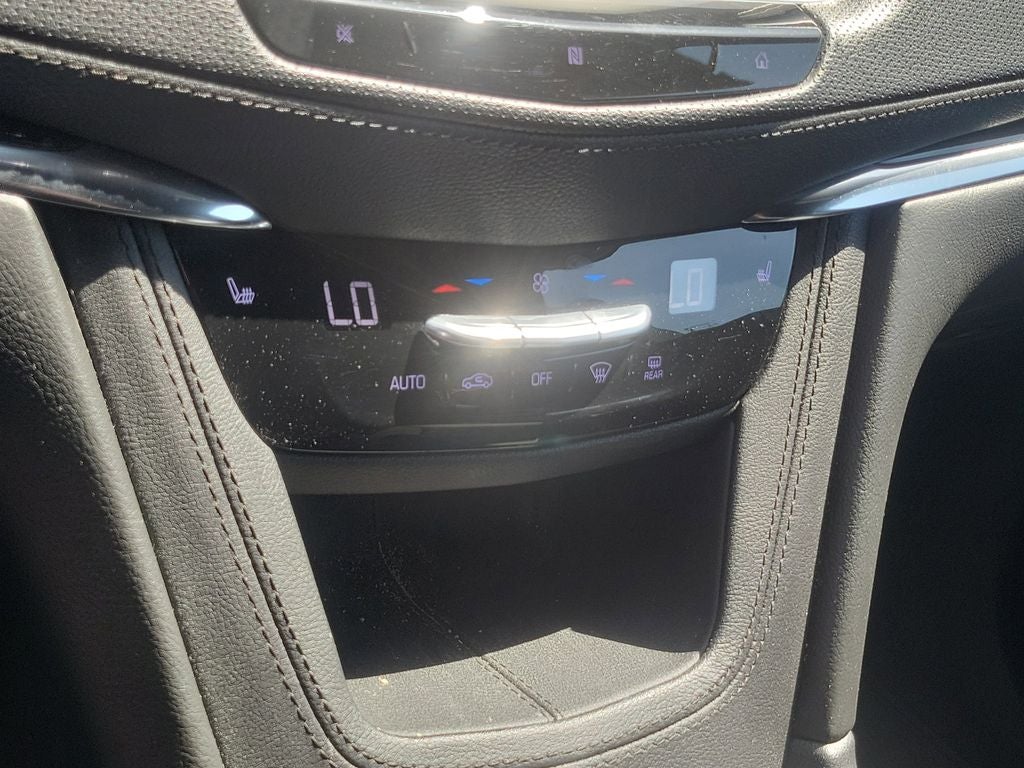 2020 Cadillac XT5 Premium Luxury