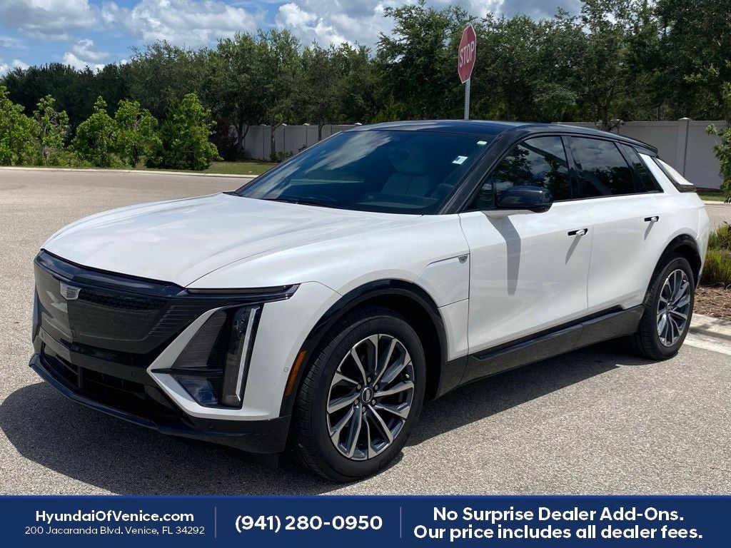 2025 Cadillac LYRIQ Sport