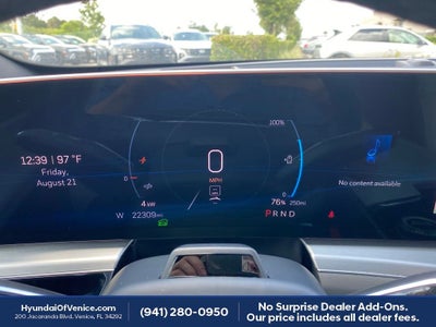 2025 Cadillac LYRIQ Sport