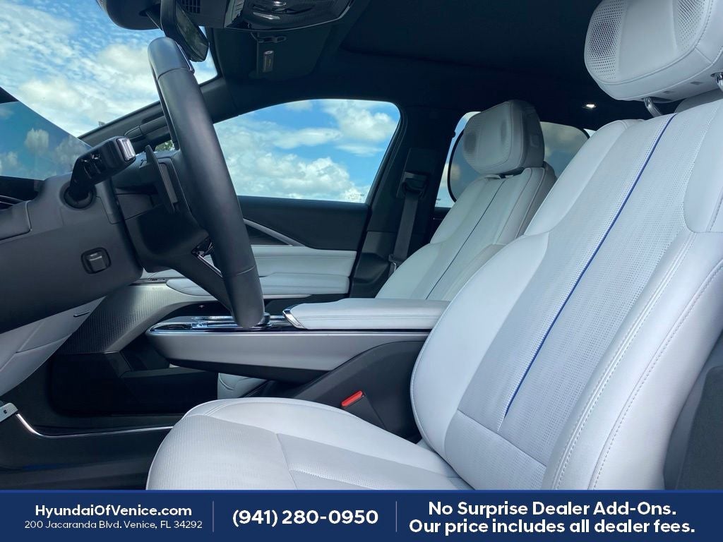2025 Cadillac LYRIQ Sport
