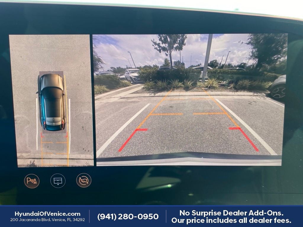 2025 Cadillac LYRIQ Sport