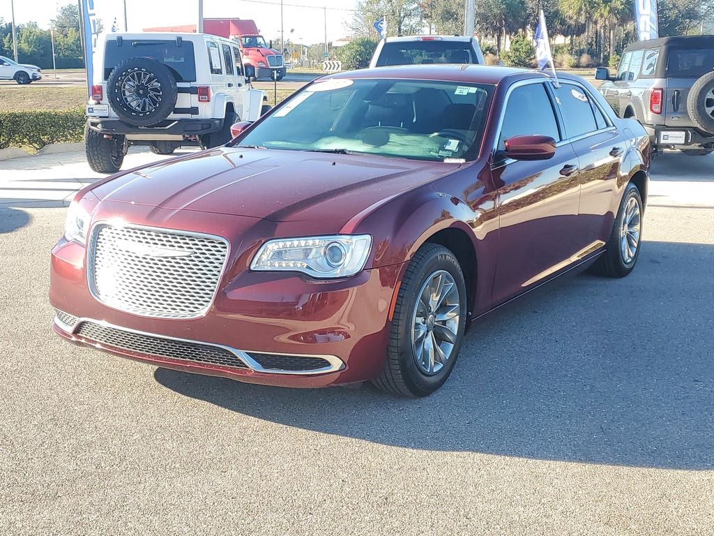 2022 Chrysler 300 Touring