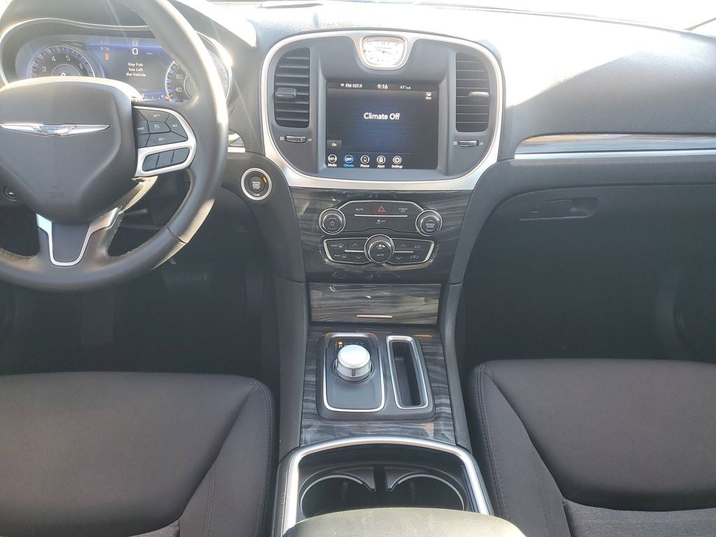 2022 Chrysler 300 Touring