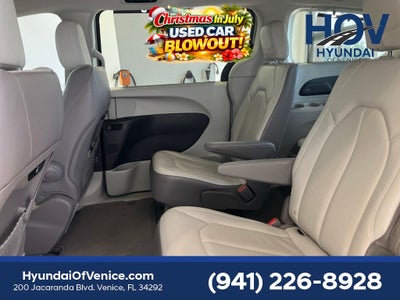 2019 Chrysler Pacifica Touring L