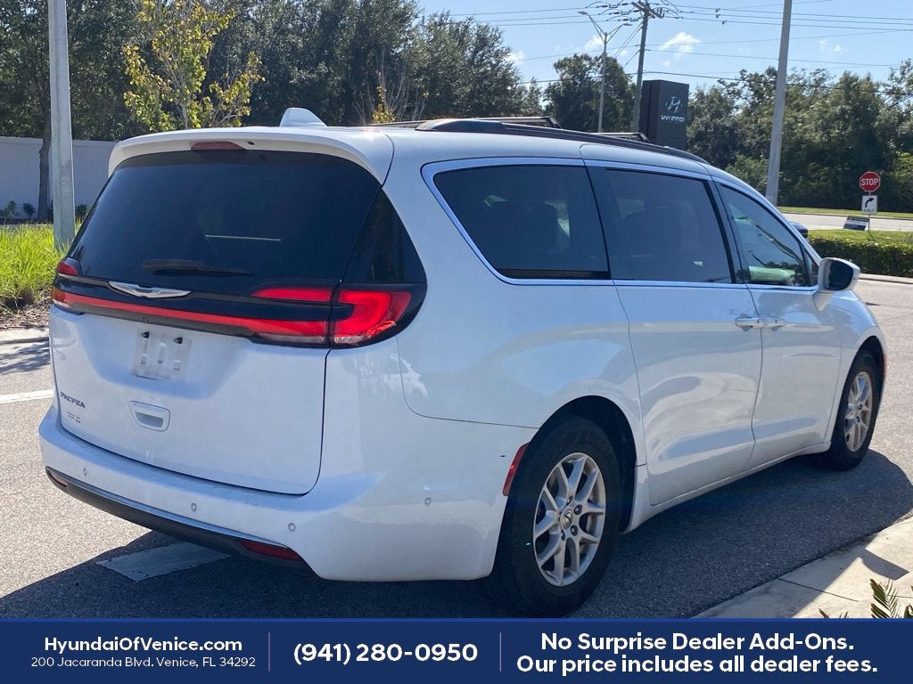 2022 Chrysler Pacifica Touring L