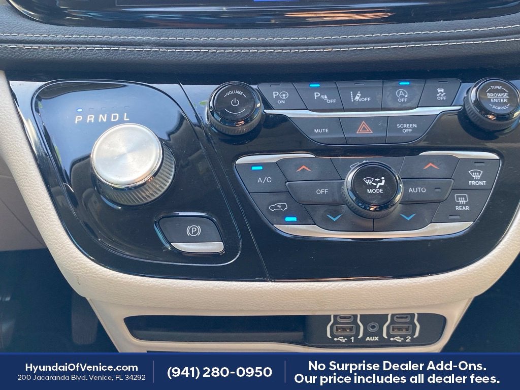 2022 Chrysler Pacifica Touring L