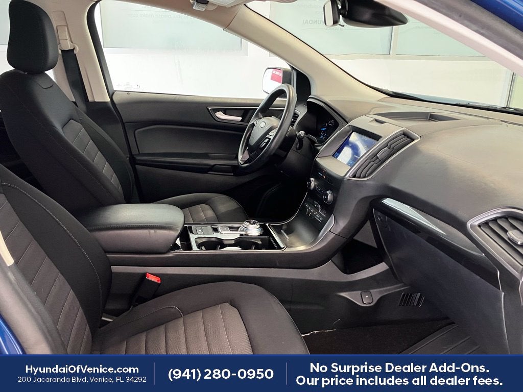 2020 Ford Edge SE
