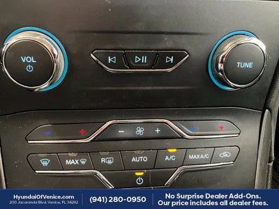 2020 Ford Edge SE