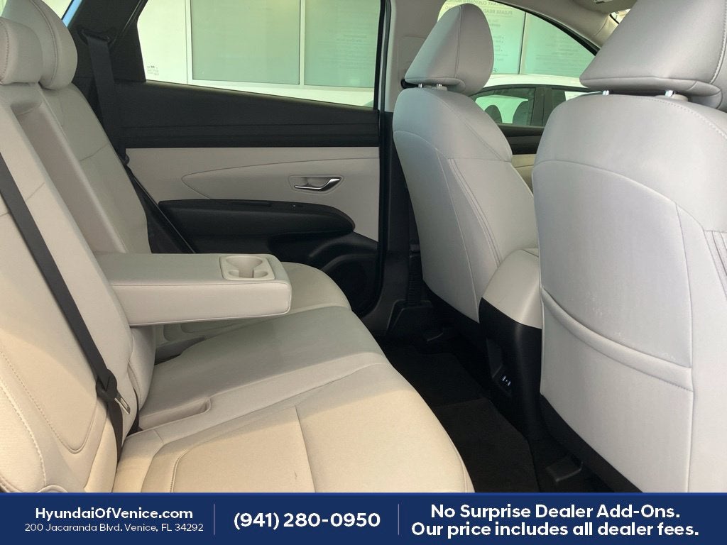 2025 Hyundai TUCSON SE