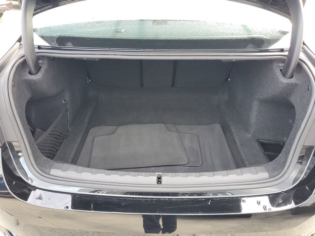 2025 BMW 3 Series 330i