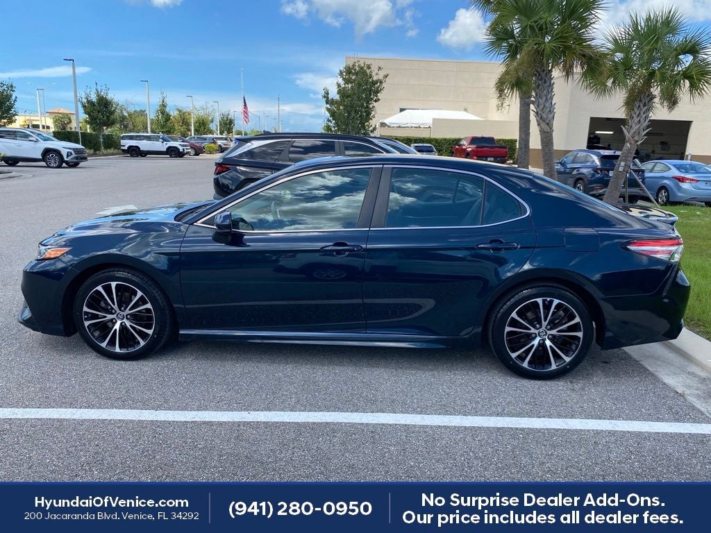 2018 Toyota Camry SE