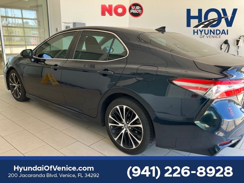 2019 Toyota Camry SE