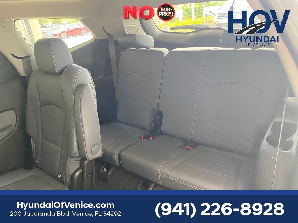 2021 Buick Enclave Essence