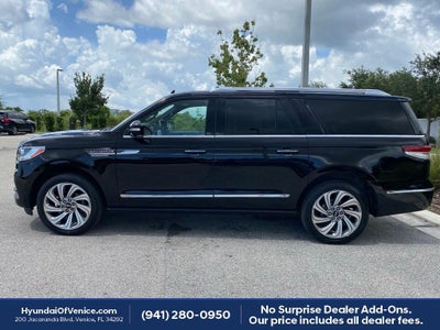 2022 Lincoln Navigator L Reserve