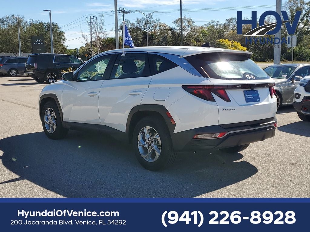 2023 Hyundai TUCSON SE