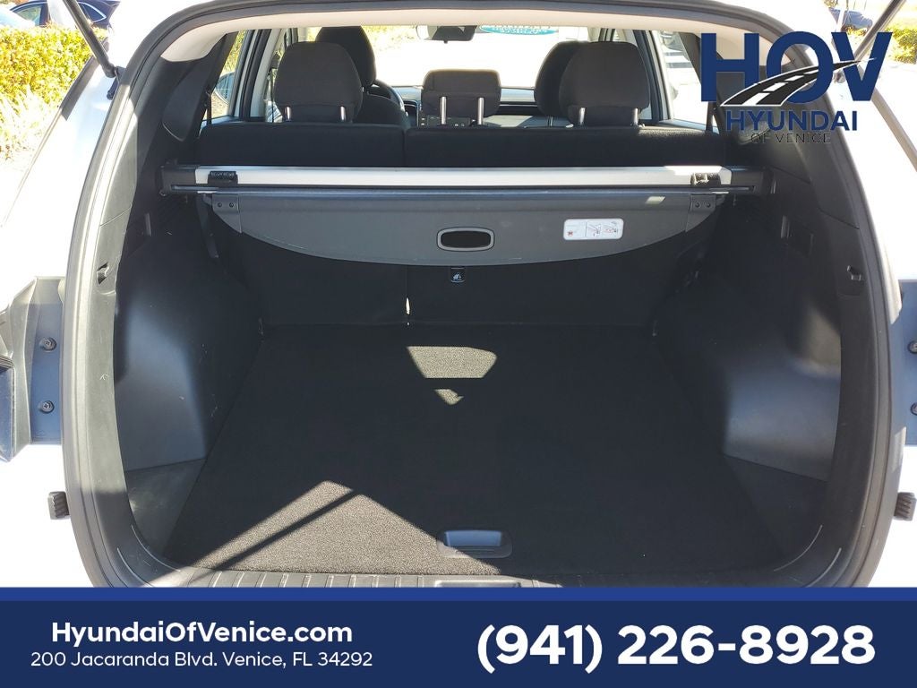 2023 Hyundai TUCSON SE